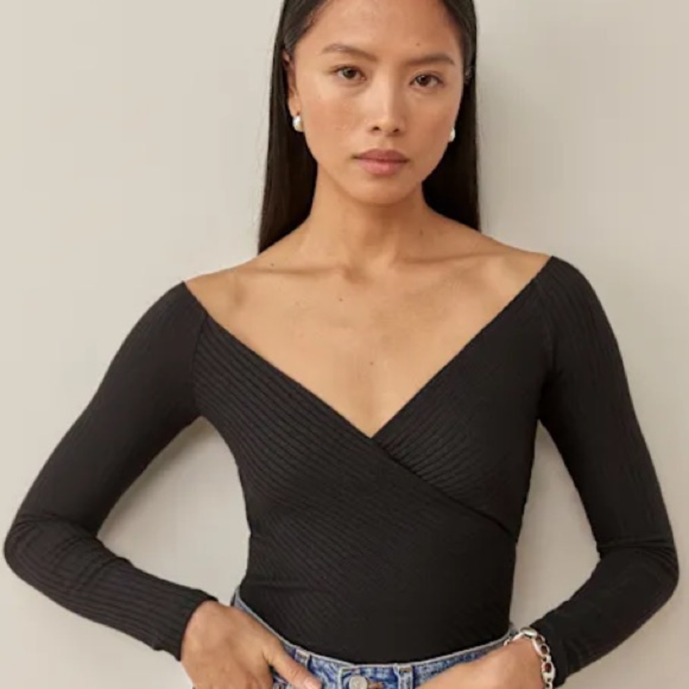 Reformation Minnie Ribbed Knit Wrap Top Size Medium